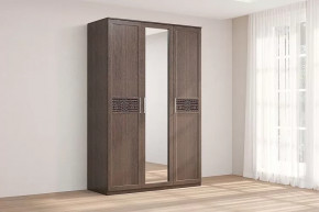 Шкаф 3-х створчатый с зеркалом Кэт-4 Венге Диал в Урае - uraj.mebel-tymen.ru | фото